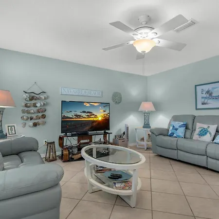 Beachview 101- Beaches And Moonbeams